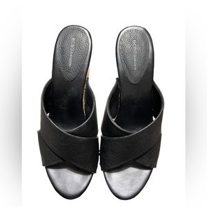 BCBG enervation Black criss cross platform high heeled silver nail head mule